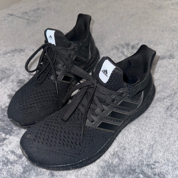 Do not use enough to keep! Bought them less than a year ago! - Picture 1 of 4